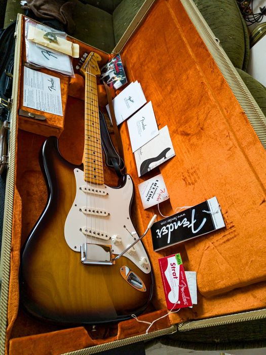 Fender USA AVRI 57 stratocaster 2012