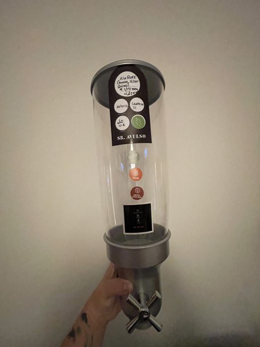 Dispensadores para loja a granel