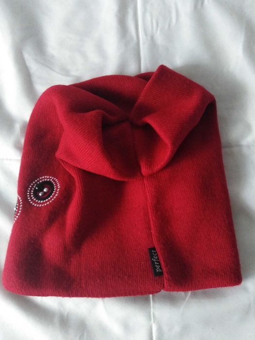 Nowa czapka " Perfekt "