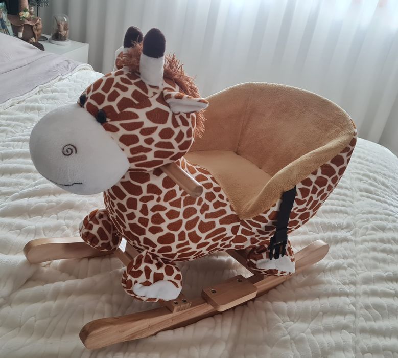 Girafa baloiço com música