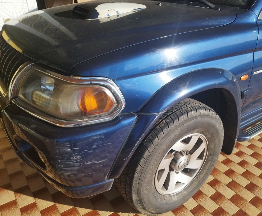 Mitsubishi pajero sport wagon