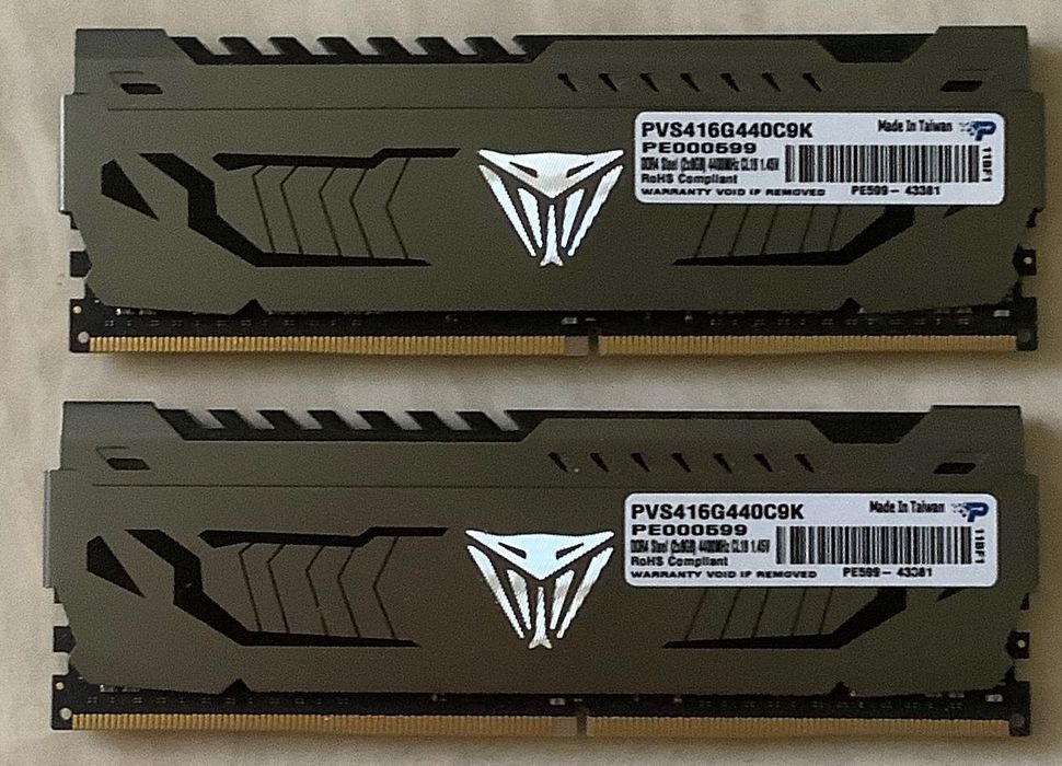 Corsair DDR5 7200 32GB, Patriot Viper DDR4 4400 16GB