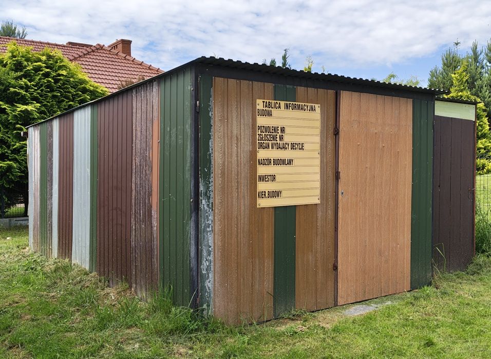Garaż blaszany 3x5 i WC