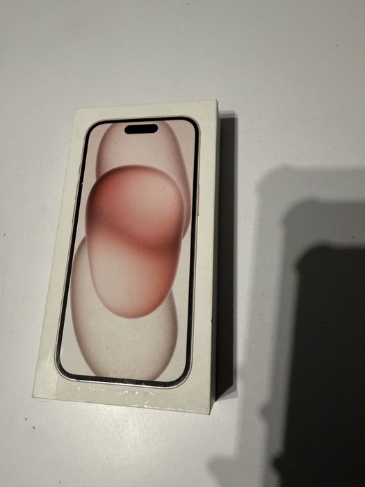 Apple iPhone 15 128Г розовый официал+2 стекла