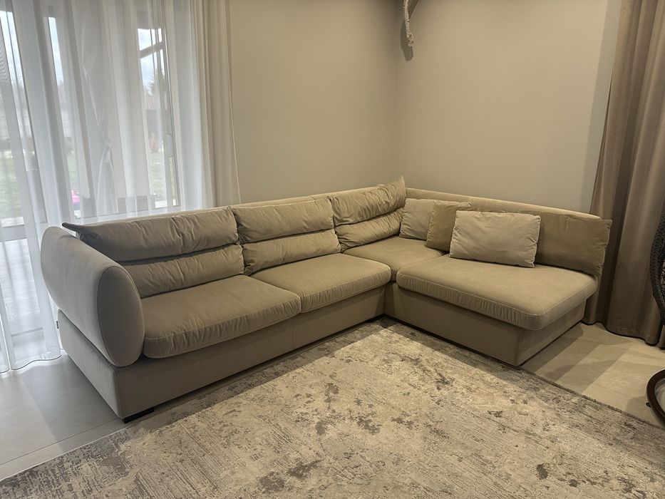 Диван Blanche Parma б/в