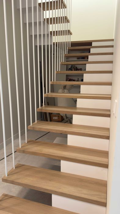 Schody dywanowe stalowe z pełnej blachy - Łódź