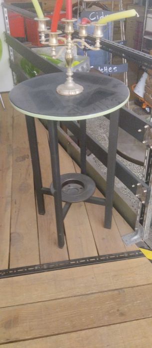 Várias Mesas...E muito mais, Tudo esta a vender !