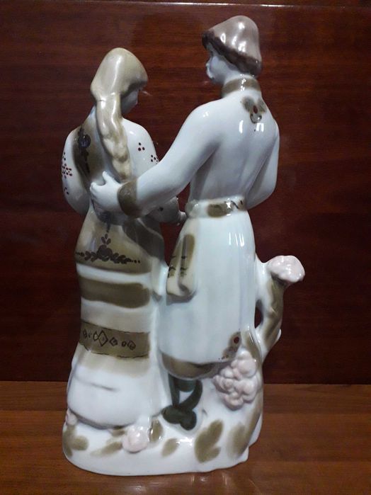 Девочка с собачкой, "Ну-ка отними", статуэтка "Пара закоханих" СССР.