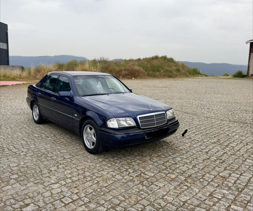 C 220 D muito NOVO