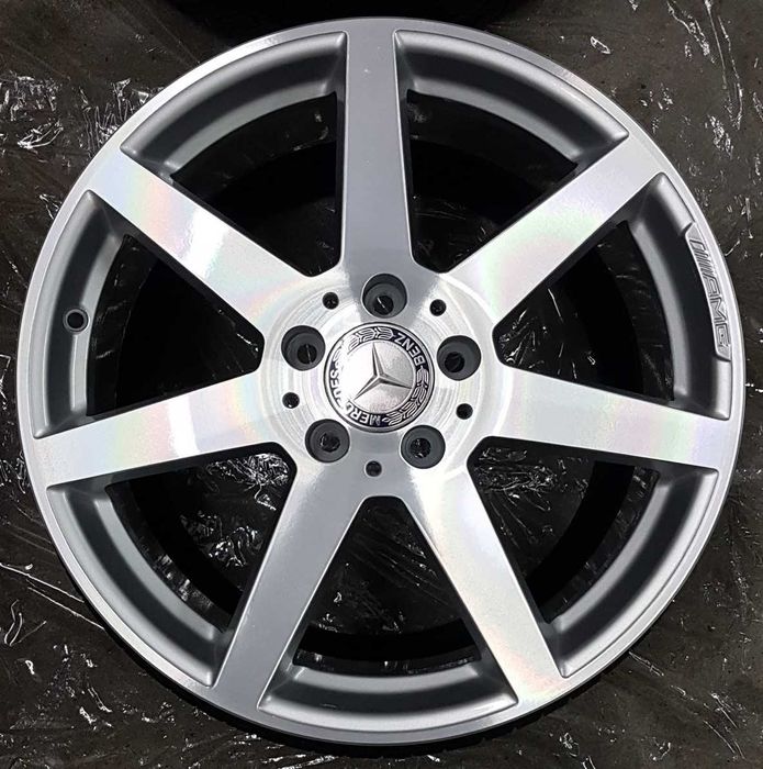 Jantes 18 AMG originais 8,5J18 ET54 . Acabamento "high-sheen" + Pneus