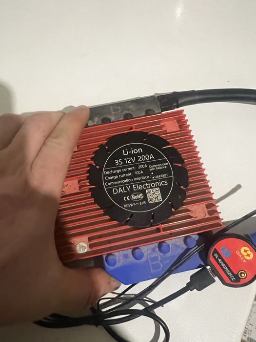 BMS Daly 12v 200A li ion Smart