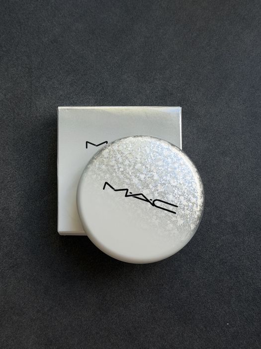 mac cosmetics – extra dimension skinfinish gleamscape