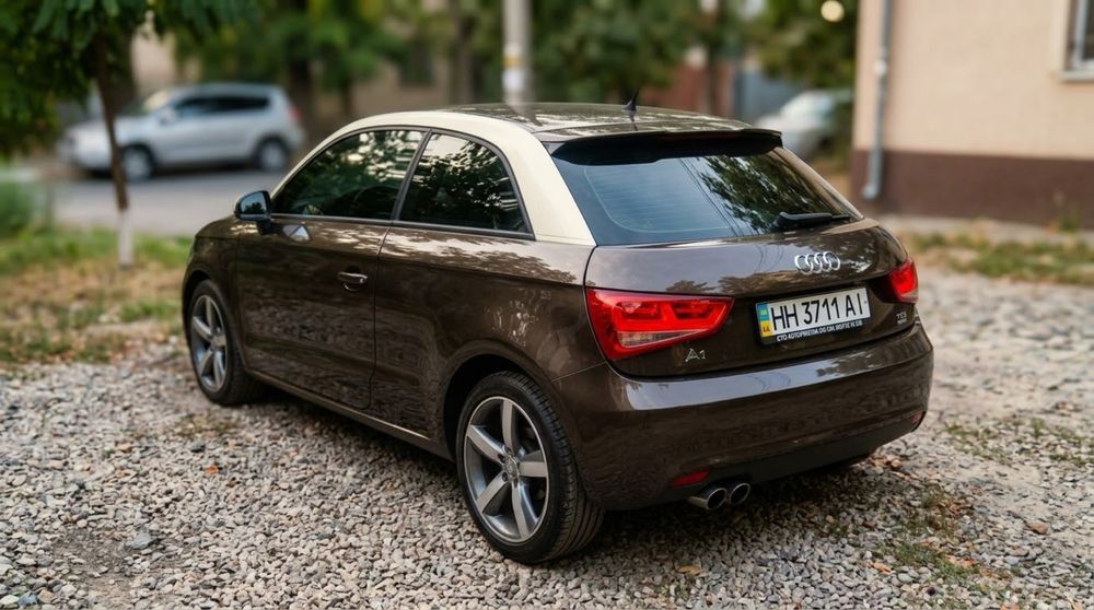 Audi A1 срочно продам