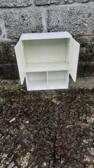 Móvel  de arrumos, madeira