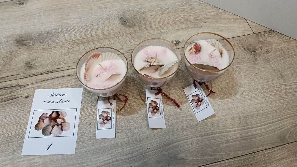 Świece w kieliszkach