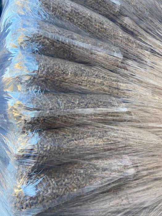 Паливні пілети гранула сосна 6 мм опт є постійна наявність