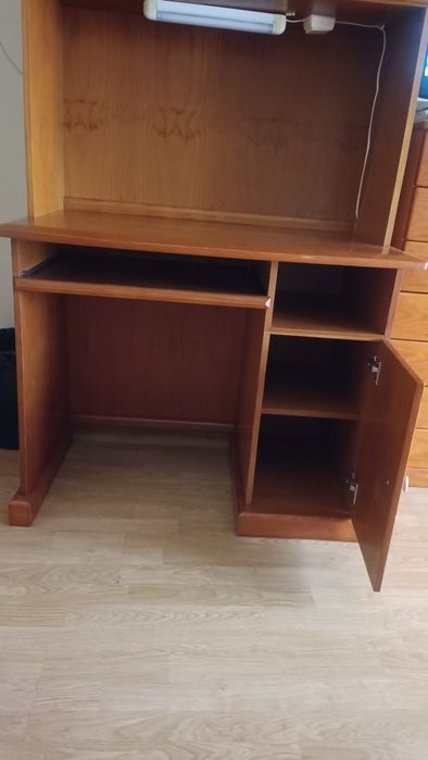 Secretaria madeira maciça