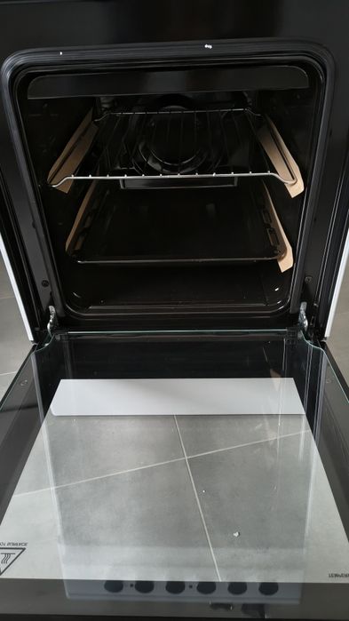 Nowa Kuchenka MPM-56-KEE-07, elektryczna