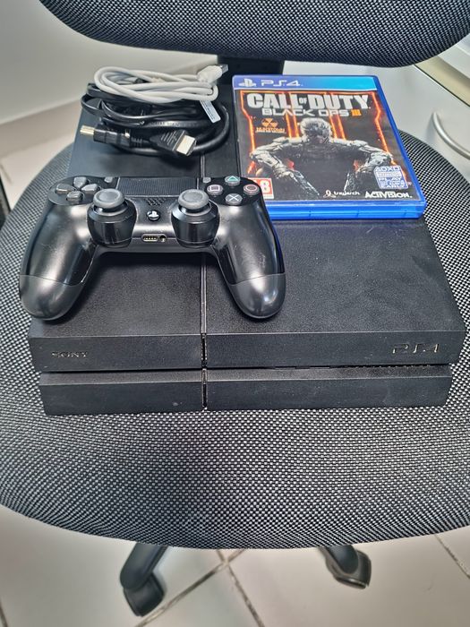 PlayStation 4 FAT 500GB com comando V2 e jogo Call Of Duty Black Ops 3