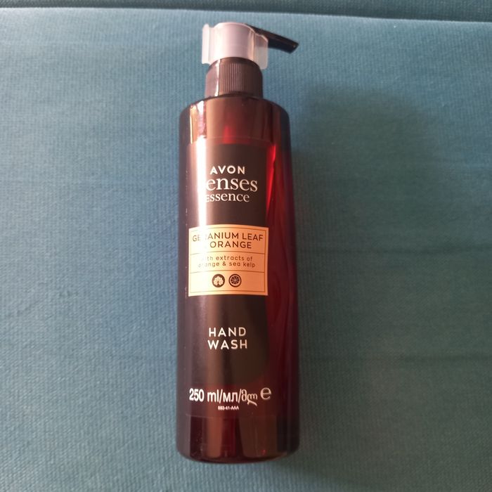 Avon Senses Essence Geranium Leaf Orange mydło w płynie do rąk