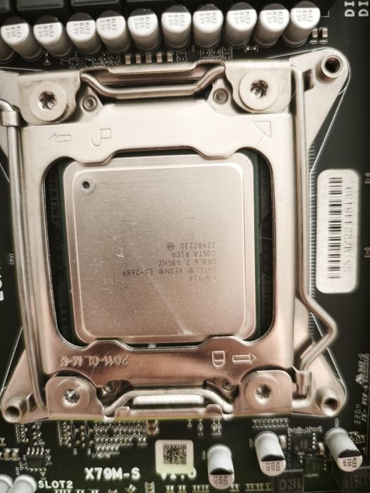 Продам комплект jingsha x79m-s 16gb ddr3 xeon 2689