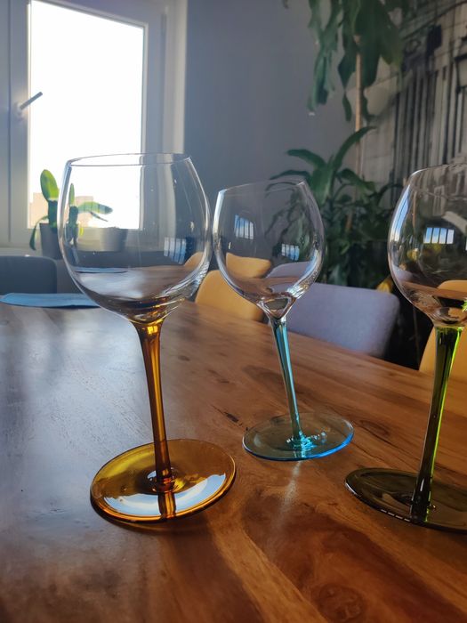 4 copos divertidos para  vinho/cocktail DUKA