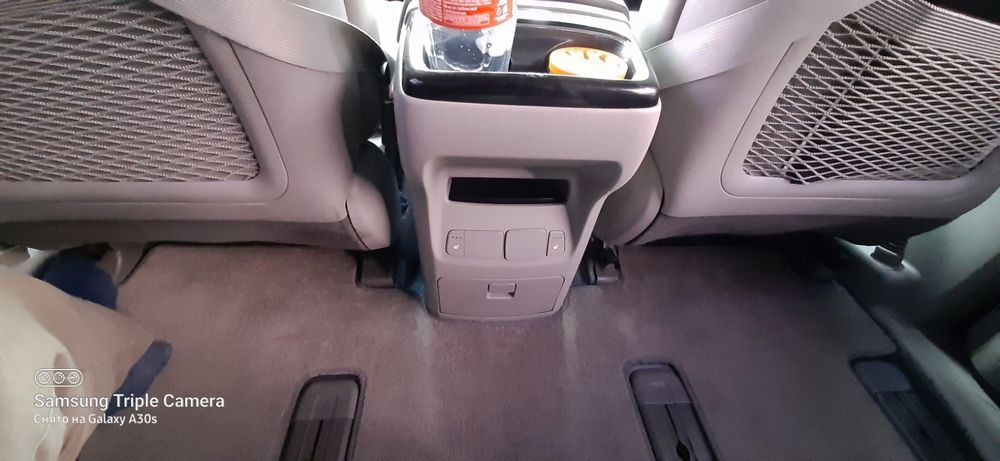 Продам KIA Carnival