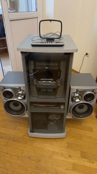 музичний центр LG LM-K3540