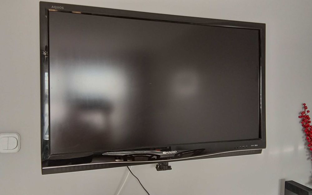 Telewizor Sharp AQUOS 42 cale