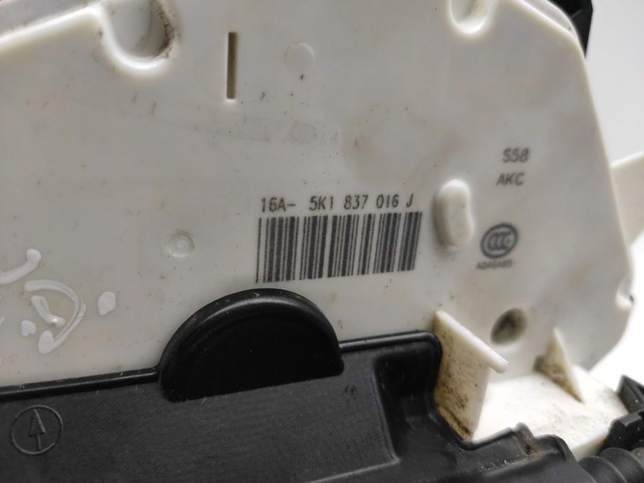 Fechadura / fecho porta frente direito SEAT Leon (5F1)