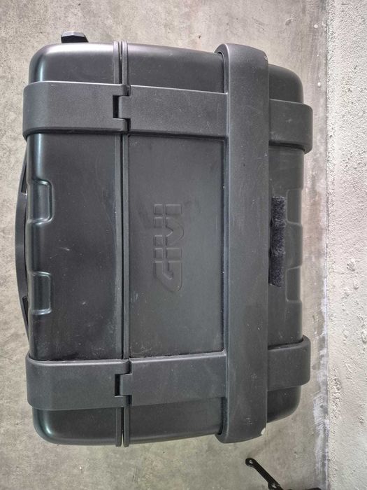 Top Case (GIVI) + OFERTA -> Alforges + Bolsa de Depósito (LOVO)