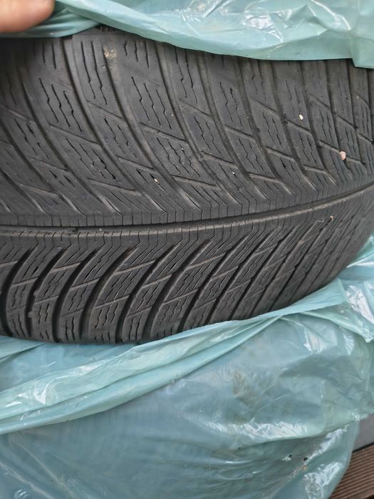 Opony zimowe Michelin Pilot Alpin 5 235 40 R19 96W