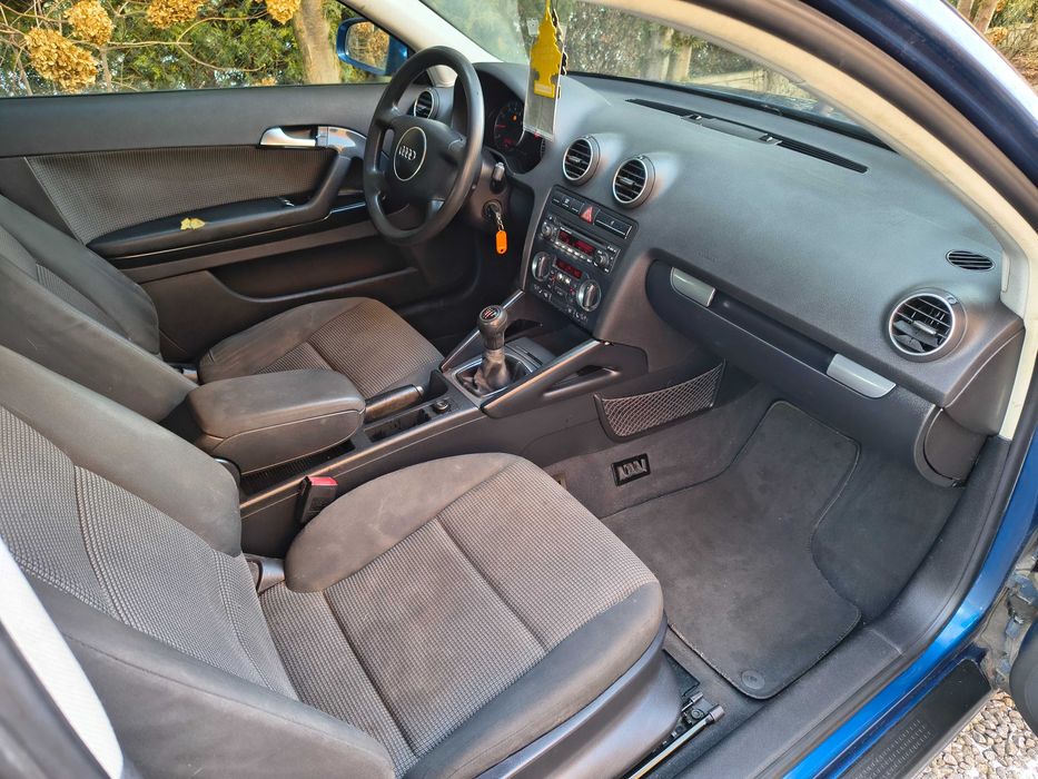 * * * Audi A3 * 1.6 Benzyna + GAZ * 2003r. * * *