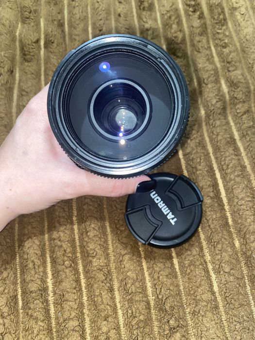 Об’єктив Tamron AF 70-300 1:4-5,6 TELE-MACRO (1:2) A17