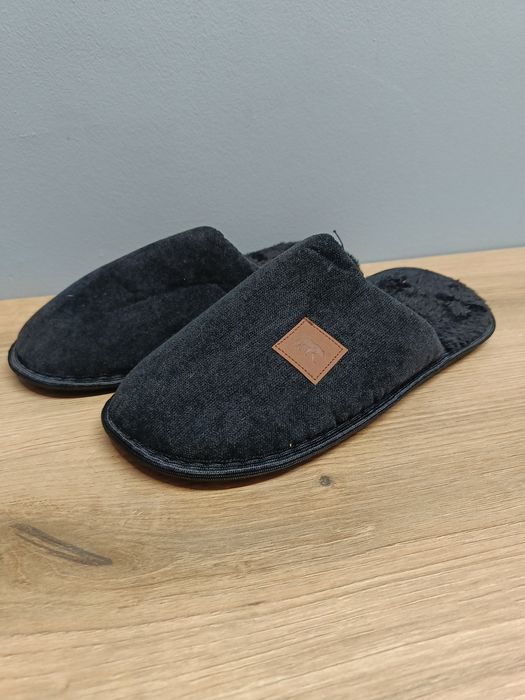 #kapcie męskie ciepłe 40/41 papucie  czarne nowe