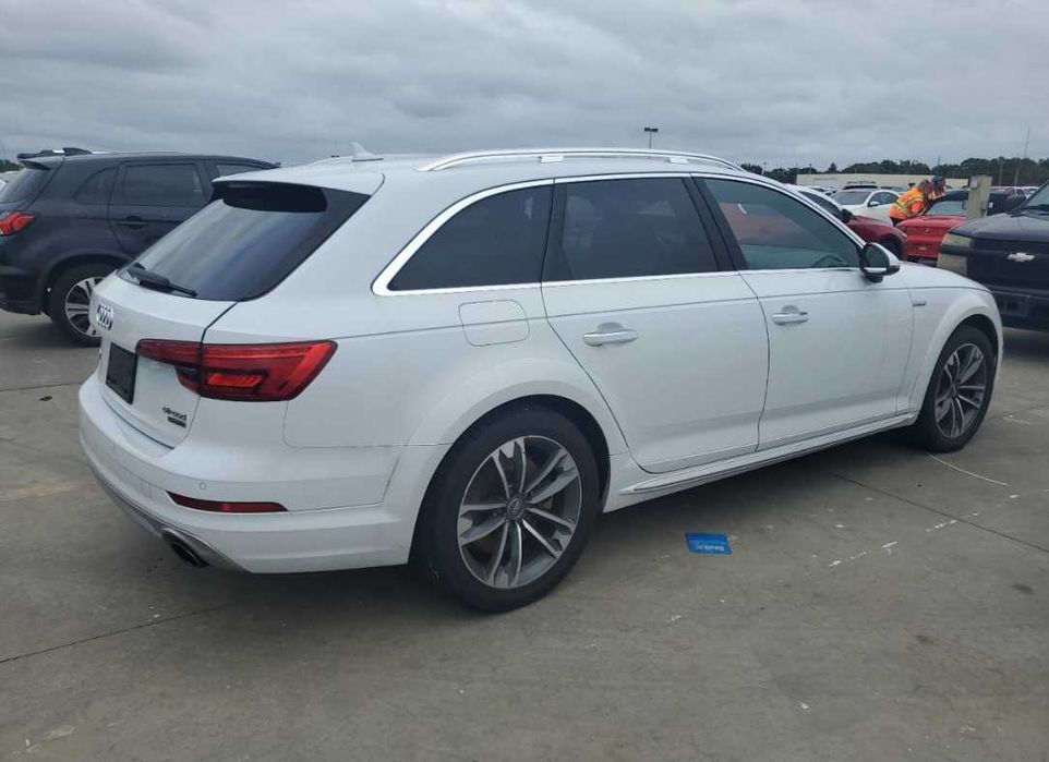 Кришка багажника Audi A4 B9 ляда пята дверь ауді розборка