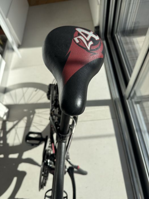 Bicicleta Specialized Hotrock 24