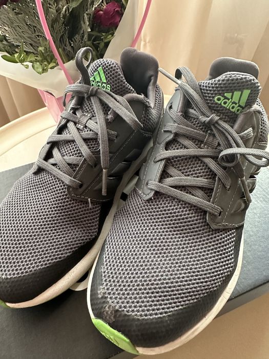 Кросівки дитячі adidas р35