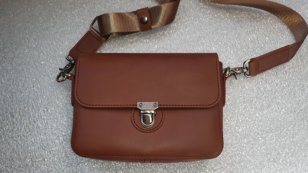 Женская сумочка из натуральной кожи.