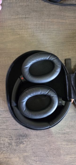 Sony WH-1000XM4 como novos
