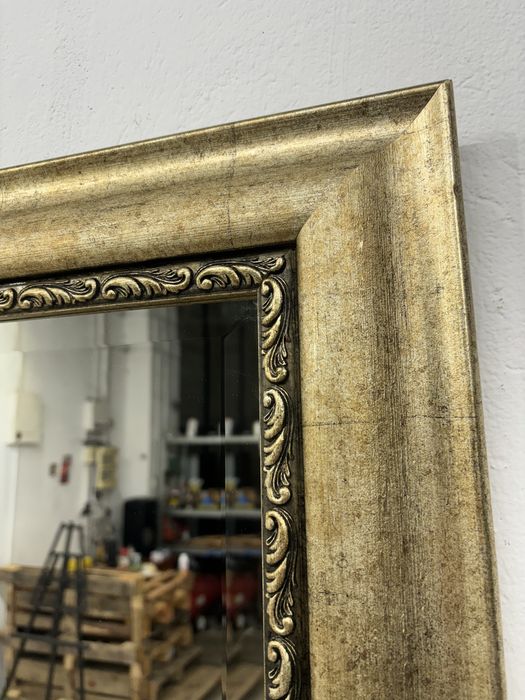 Duże lustro fazowane w złotej ramie klasyczne glamour