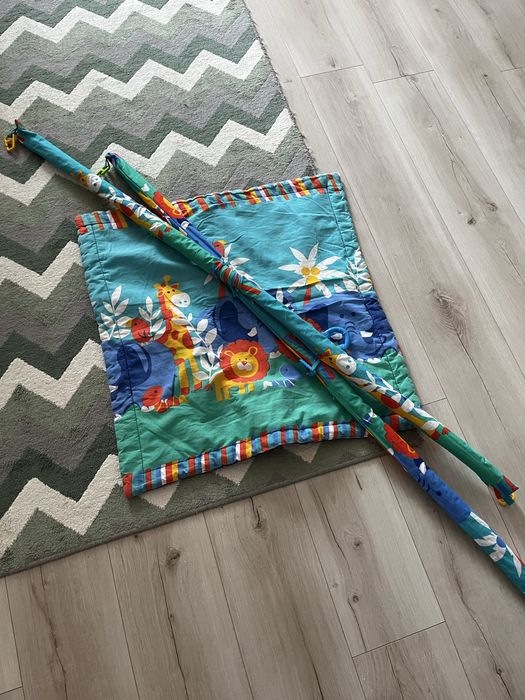 Подарую дитячий килимок