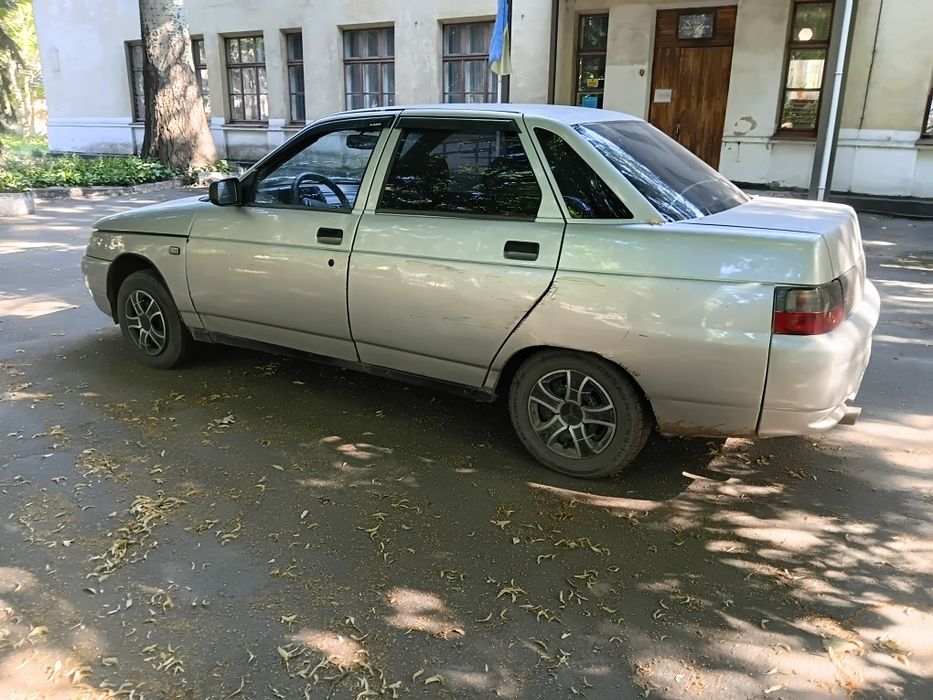 Ваз 2110 2005г  1.5 8v