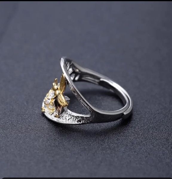 Серебряное кольцо