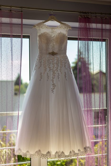 Suknia ślubna biała