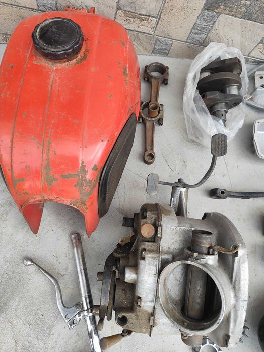 Центральная подножка на мотоцикл МТ