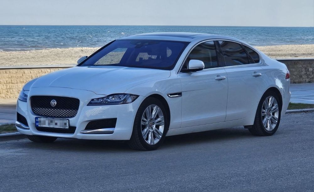 Продам автомобіль Ягуар XF