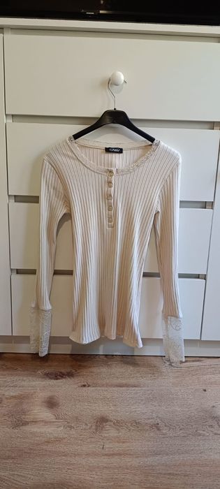 Bluzka jasny beż marki HDM nowa bez metki