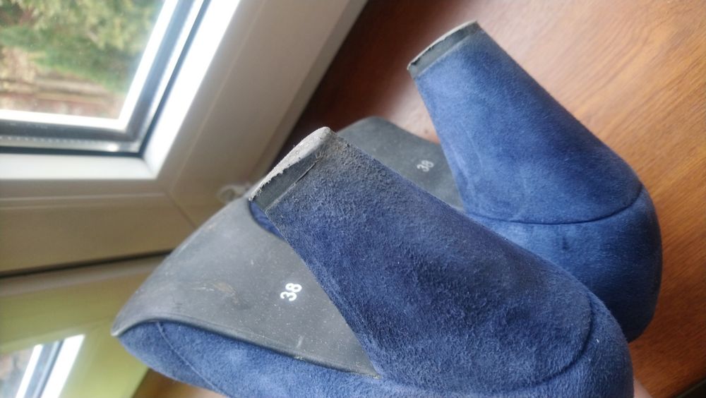 Buty na obcasie 38 skora zamsz niebieskie
