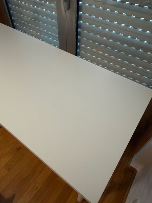 Secretária Ikea